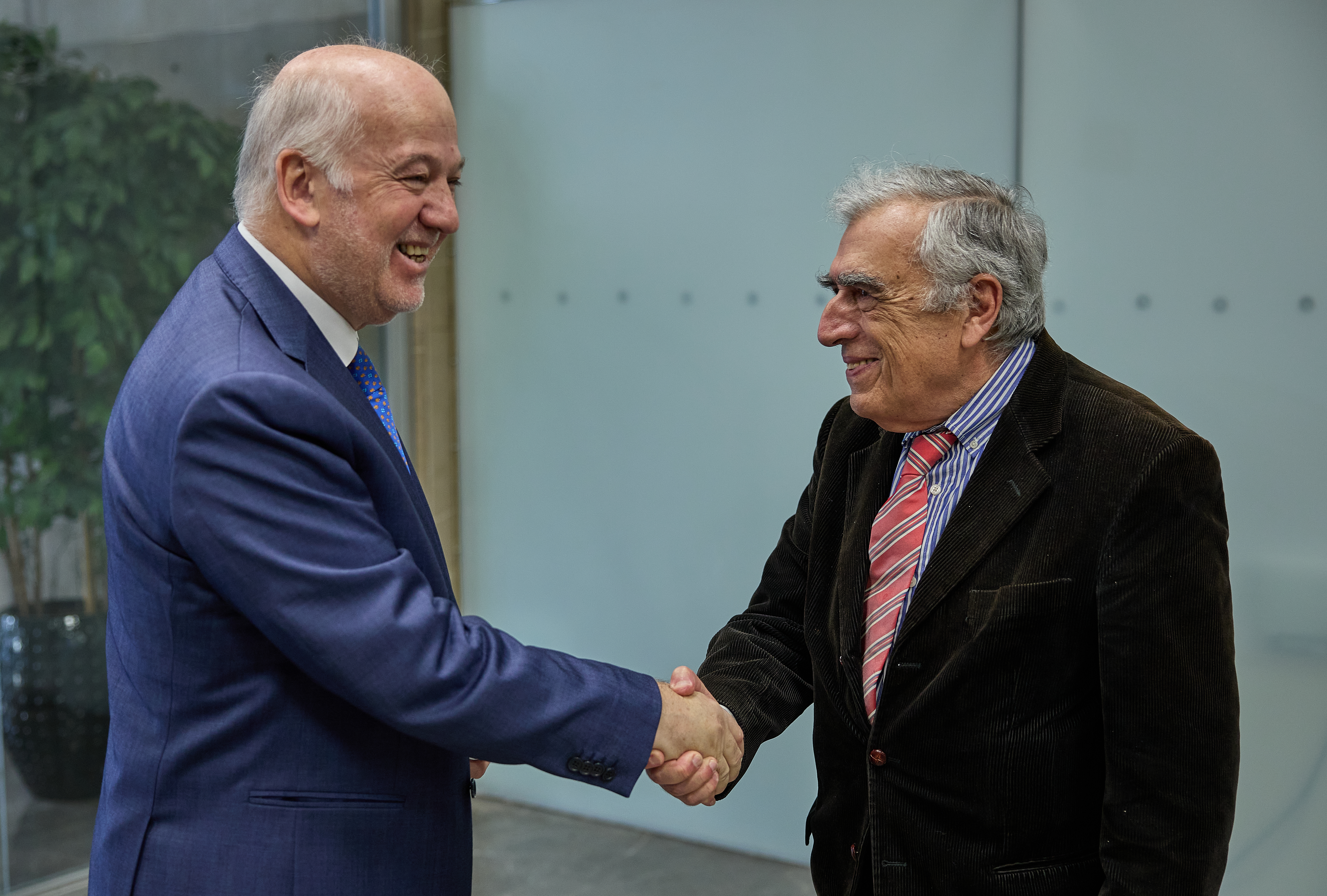 Γιώργος Φλωρίδης, Υπουργός Δικαιοσύνης και Κωνσταντίνος Μενουδάκος, Πρόεδρος Αρχής Προστασίας Δεδομένων.